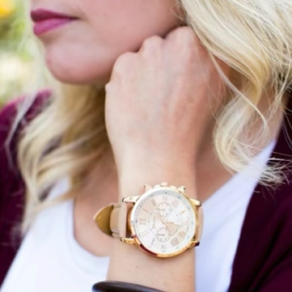 ⌚️Large Leather Boyfriend Watch⌚️ - NWOT